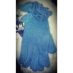 Betsey Johnson Blue Flower Knit Winter Gloves